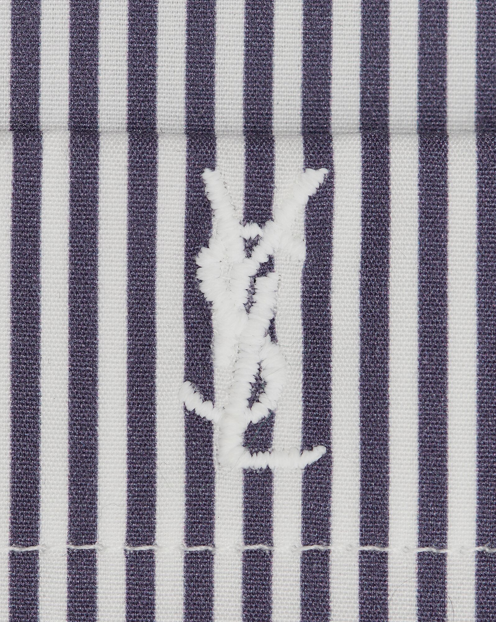 YSL Cassandre Shirt In Pruhované Bavlnene Poplin Blanc Et Encre | 09138-BKFS