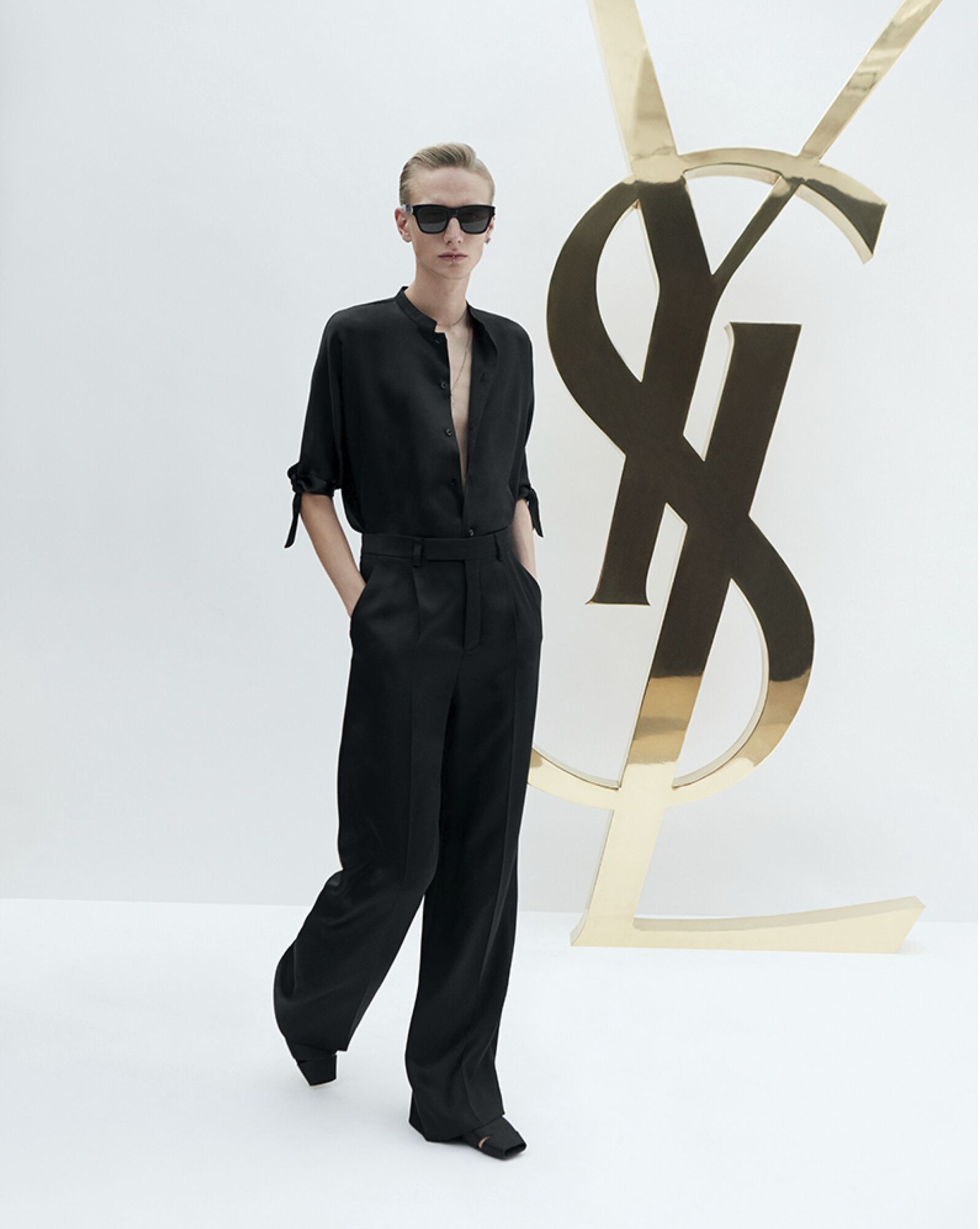 YSL Tunic Shirt In Crepe Satin Čierne | 53786-VHKU